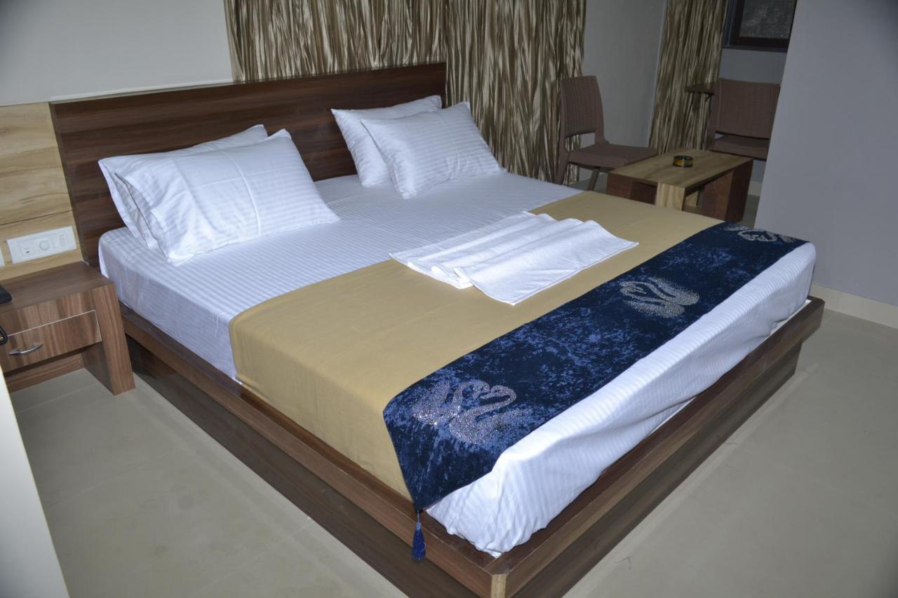 Hotel Saarang Forever Bangalore Esterno foto